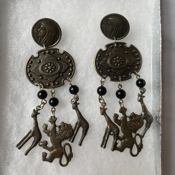 Adorable Vintage Safari‎ Dangle Earrings - Picture 1 of 4